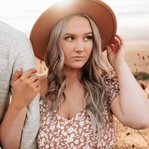 Meet your Posher, Brooke